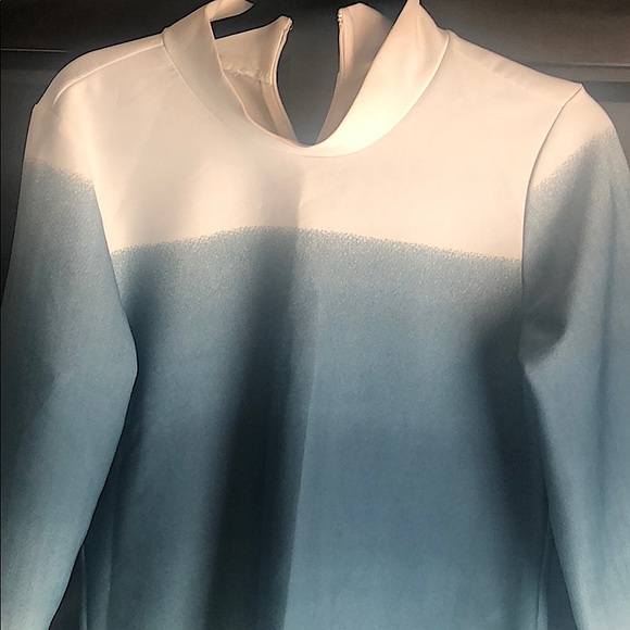 Ombré 3/4 sleeve top in stretchy scuba type fabric and with neck - Picture 3 of 8